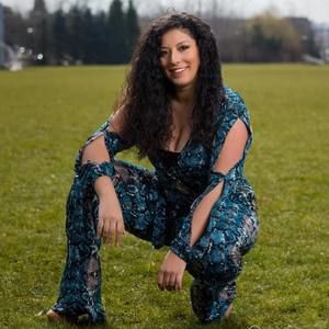 Meet your Posher, Angela